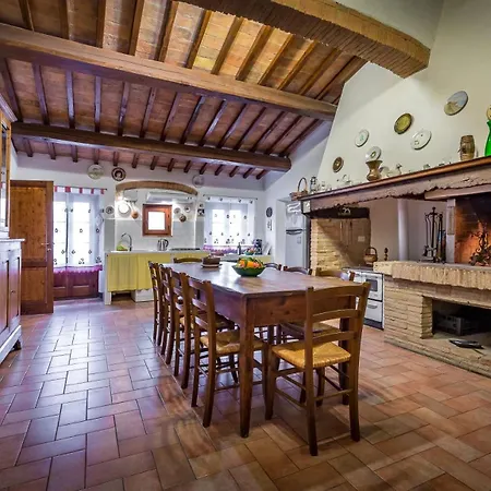 Agriturismo Poggiacolle Сан-Джиминьяно