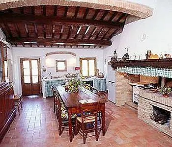 Agriturismo Poggiacolle Сан-Джиминьяно