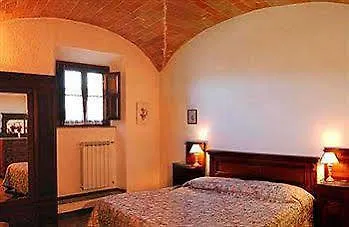Agriturismo Poggiacolle Фермерский дом *